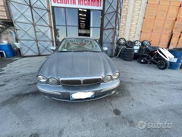 Ricambi Jaguar X-Type 2.2 diesel 155cv del 2006