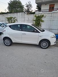 LANCIA YPSILON 2014 BENZINA/METANO NEOPATENTATI