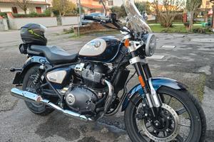 Royal enfield super meteor 650 (09/2025)