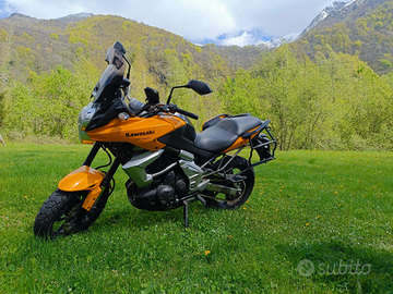 Kawasaki Versys con borse laterali