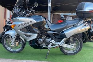 Honda Varadero 1000 - 2004 Guarda la Vetrina Moto