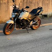 Suzuki Gsr 600