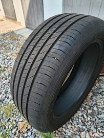 Treno Gomme Estive Goodyear EfficientGrip