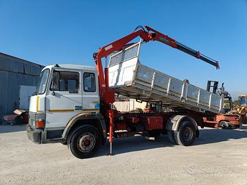 Camion Iveco 145-17 Gru/Rib