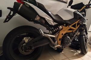 Aprilia SL Shiver 750 Akrapovic 