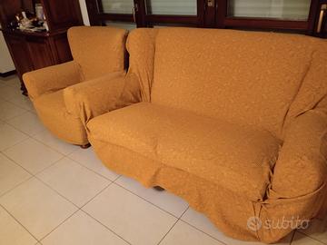 DIVANO E 2 POLTRONE COMBINATO