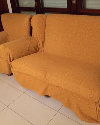 DIVANO E 2 POLTRONE COMBINATO