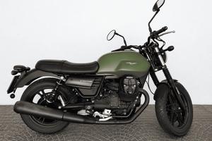 Moto Guzzi V7 III Stone