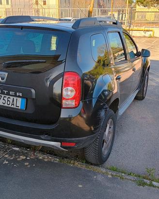 DACIA Duster 1.6 110CV 4x2 GPL Lauréate