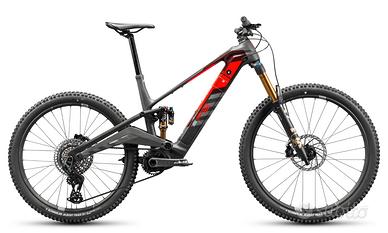 Rotwild R.EX 900 con motore DJI Avinox 864Wh 2026