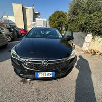 Opel Astra 2019 Berlina