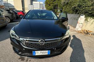 Opel Astra 2019 Berlina