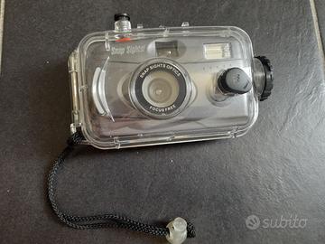 Macchina fotografica subacquea a pellicola 35mm