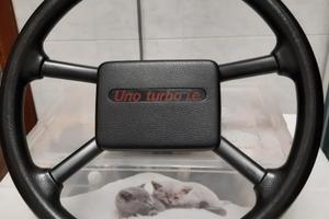 fiat uno turbo volante.