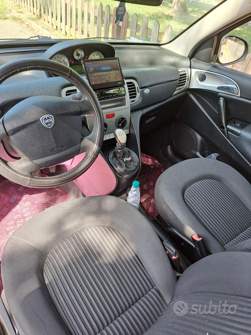 Lancia Ypsilon 2010 photo 4