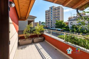 Appartamento di 80 m² con 3 locali e box auto a Ve
