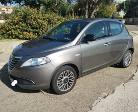 Lancia ypsilon 1300 multijet 95