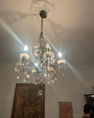 Lampadario con cristalli
