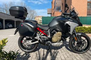 Ducati multistrada v4s travel&radar