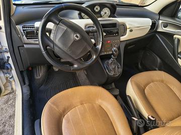 Lancia Y 1.2 benzina - 2003