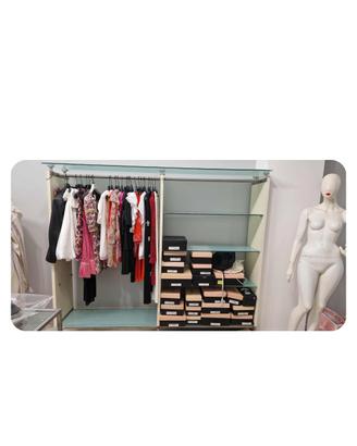 Arredamento Negozio abbigliamento 