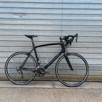 Bici da corsa Fuji Granfondo Carbonio LE 1.1