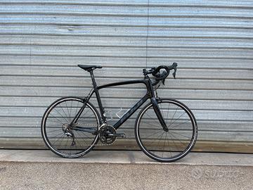 Bici da corsa Fuji Granfondo Carbonio LE 1.1