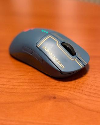 Logitech g pro wireless League of Legends edition