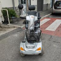 SCOTER 4 RUOTE ELETTRICO