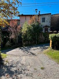 Casa indipendente giardino,terreno Castel di Casio