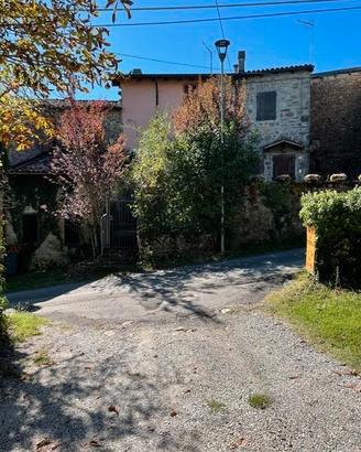 Casa indipendente giardino,terreno Castel di Casio