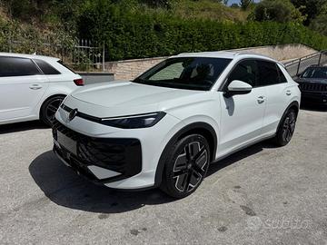 VOLKSWAGEN T-Roc 1.5 eTSI ACT 150 CV DSG R-Line