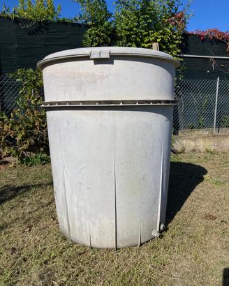 Deposito per liquidi in PVC
