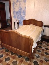 Letto Antico in noce