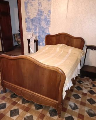 Letto Antico in noce