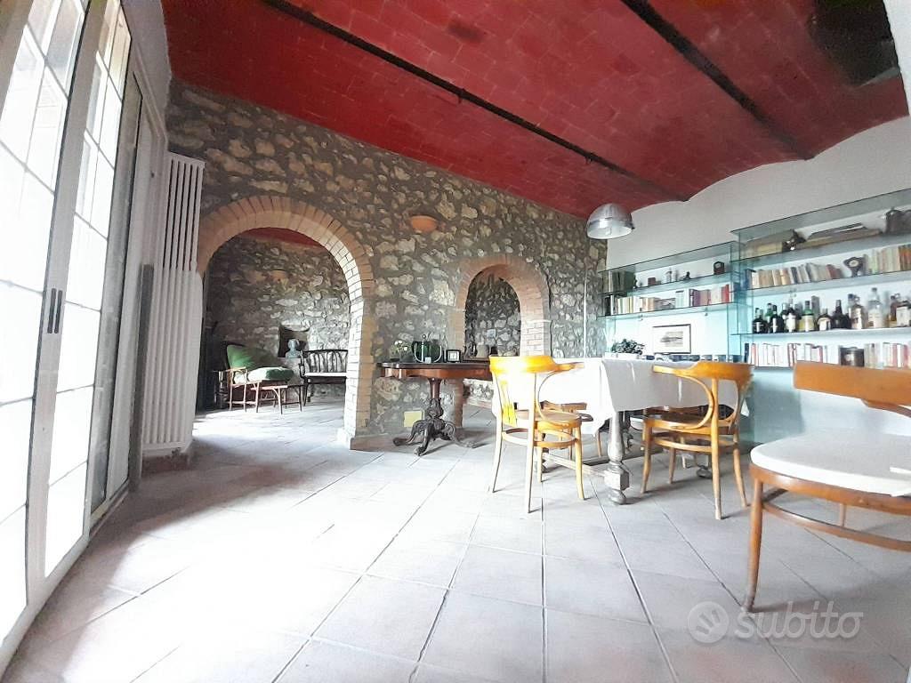 Rustico / Casale di 125 m² con 4 locali a Guardea - Vista 3