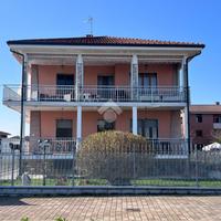 5 LOCALI A SAN FRANCESCO AL CAMPO