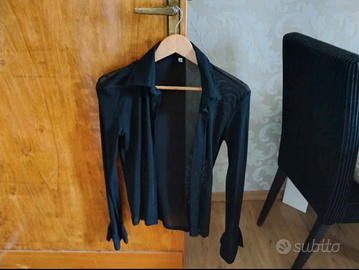 Maglia nera leggera trasparente taglia M