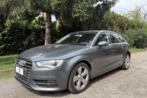 AUDI A3 Sportback 1.6 tdi Business 110cv S-Tronic