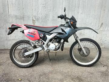 Yamaha DT 50 R enduro