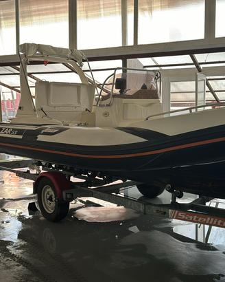 Gommone zar 53 e carrello