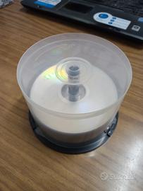 31 DVD da 4.7 GB e 15 CD - R da 700 MB