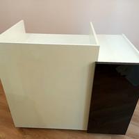 Arredamento Negozio Banco Cassa Bianco e Nero