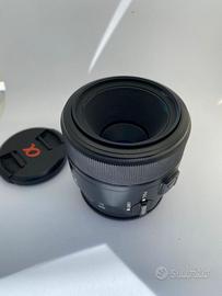 Sony 50mm f/2.8 macro ( SAL-50M28 )