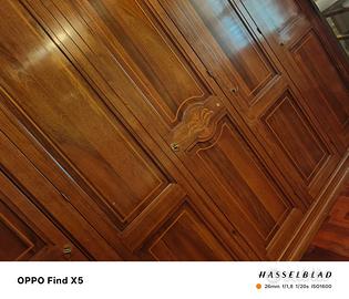 Camera da letto completa in noce massello