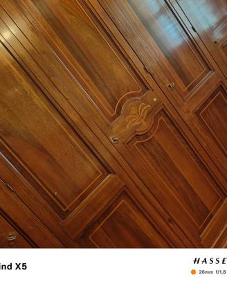 Camera da letto completa in noce massello