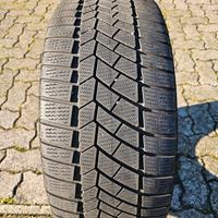 4 Gomme Invernali 245 45 18 Continental