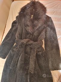 cappotto in Astrakan 