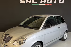 Lancia Ypsilon 1.3 MJT 75 CV Unyca