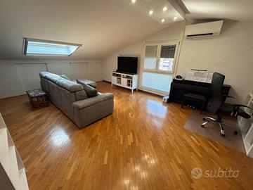 Appartamento di 104 m² con 4 locali e box auto a M